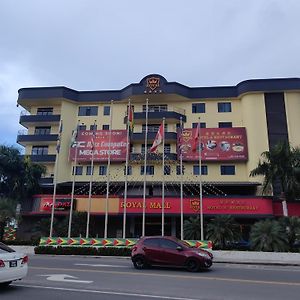 Royal International Hotel & Mall